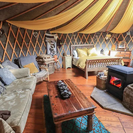 Willow Yurt بيت للعطل *